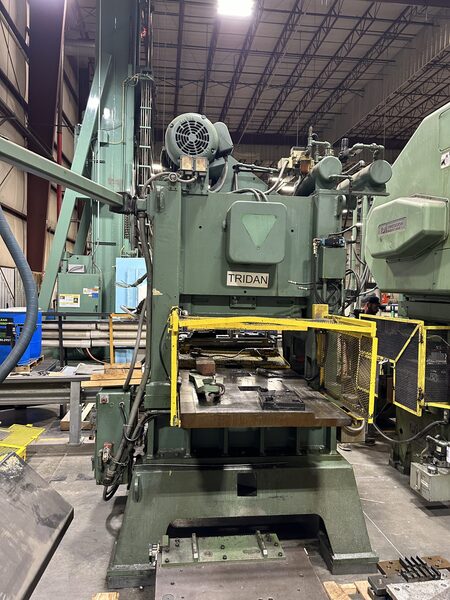 75 Ton, Tridan #RLB45, 2" stroke, 10" Shut Height, 36" x 20" bed, 150-300 SPM, die Included - Image 1