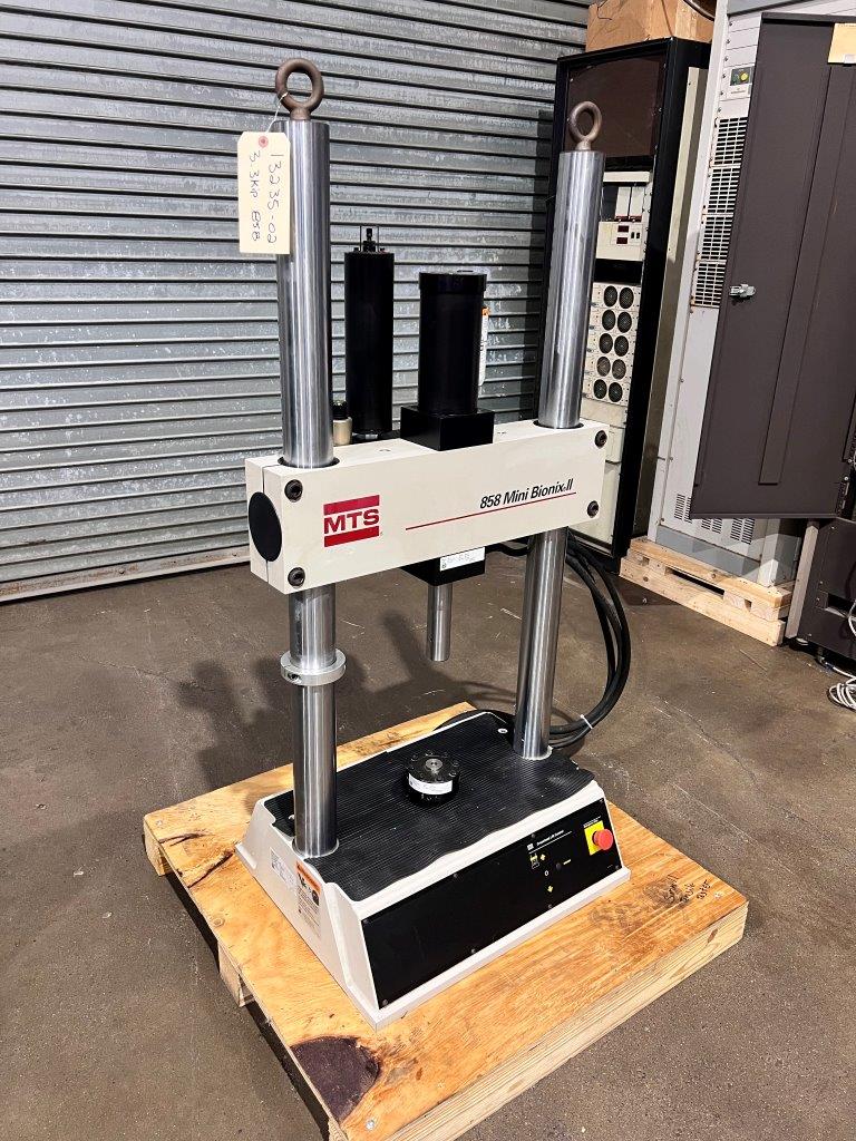 3.3 KIP MTS #858-Mini-Bionix-II, 2 colums, 4" Stroke Actuator, 3000 PSI - Image 2