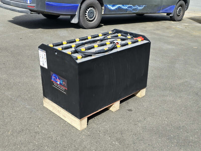 Motive Energy Systems #24-85RF-13, forklift battery, 48 V., 510 amp hours, refurbished - Image 1