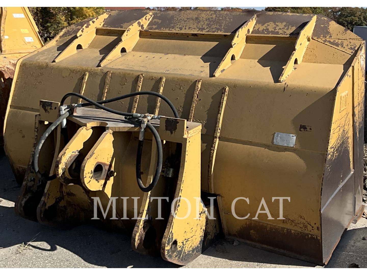 Caterpillar 966G HIGH TIPPING MATERIAL HANDLING BUCKET, Bucket, S/N: 1468081, 2003 - Image 3
