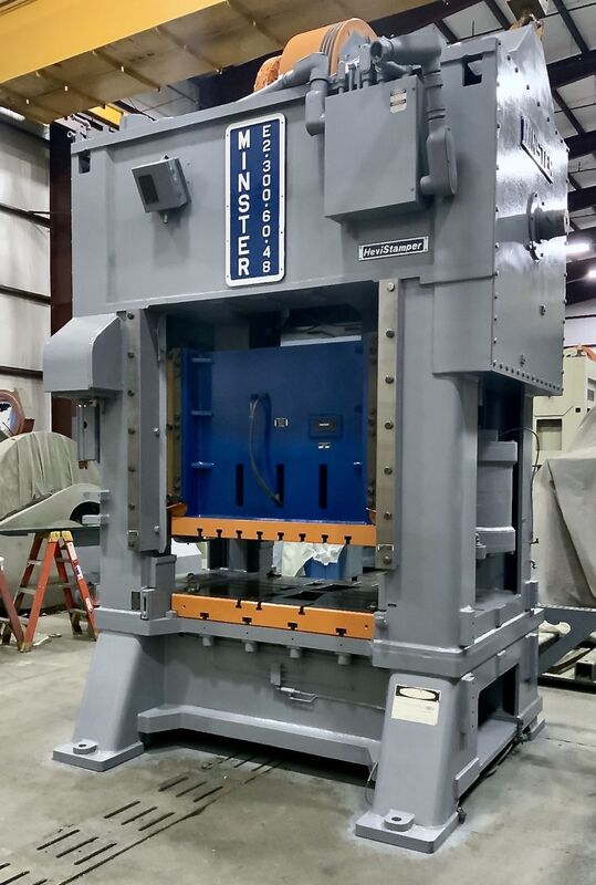 300 Ton, Minster #E2-300-60-48, straight side double crank, 4" stroke, 24" Shut Height, 40-80 SPM, air clutch - Image 2