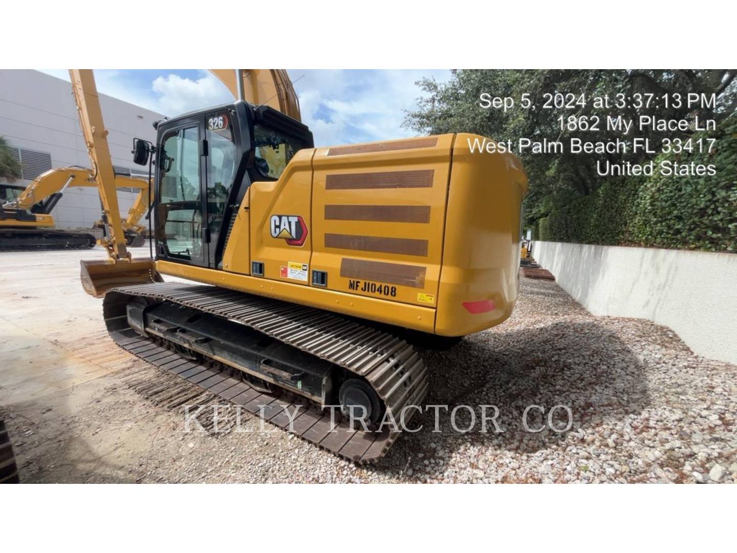 Caterpillar 326, Crawler Excavator, 1388 hours, S/N: MFJ10408, 2022 - Image 4