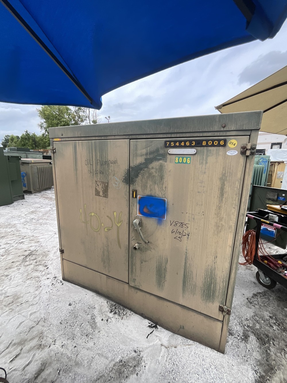 750 KVA 13750GY/7940 Primary, 480Y/277 Secondary, 3 phase, Padmount Transformer - Image 2