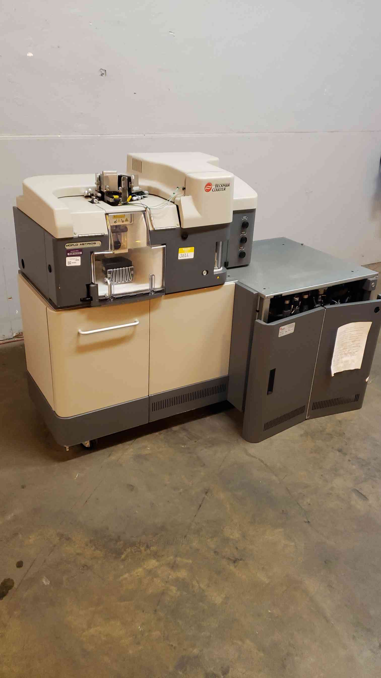 Beckman #MoFlo-Astrios-EQ-M250, Cell Sorter, 100-230 V, 2018 - Image 8