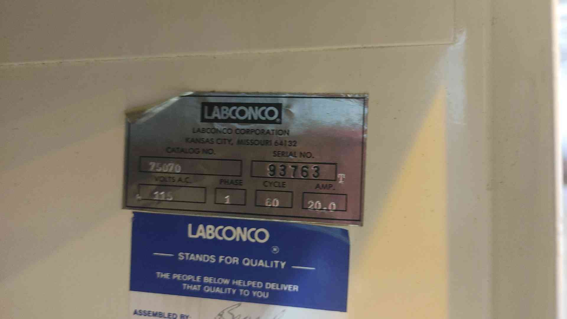 28" x 31" Labconco, Cascade Freeze Dryer 8, 31" L x 28" width x 37" H, 20 Amps, 115 V - Image 8