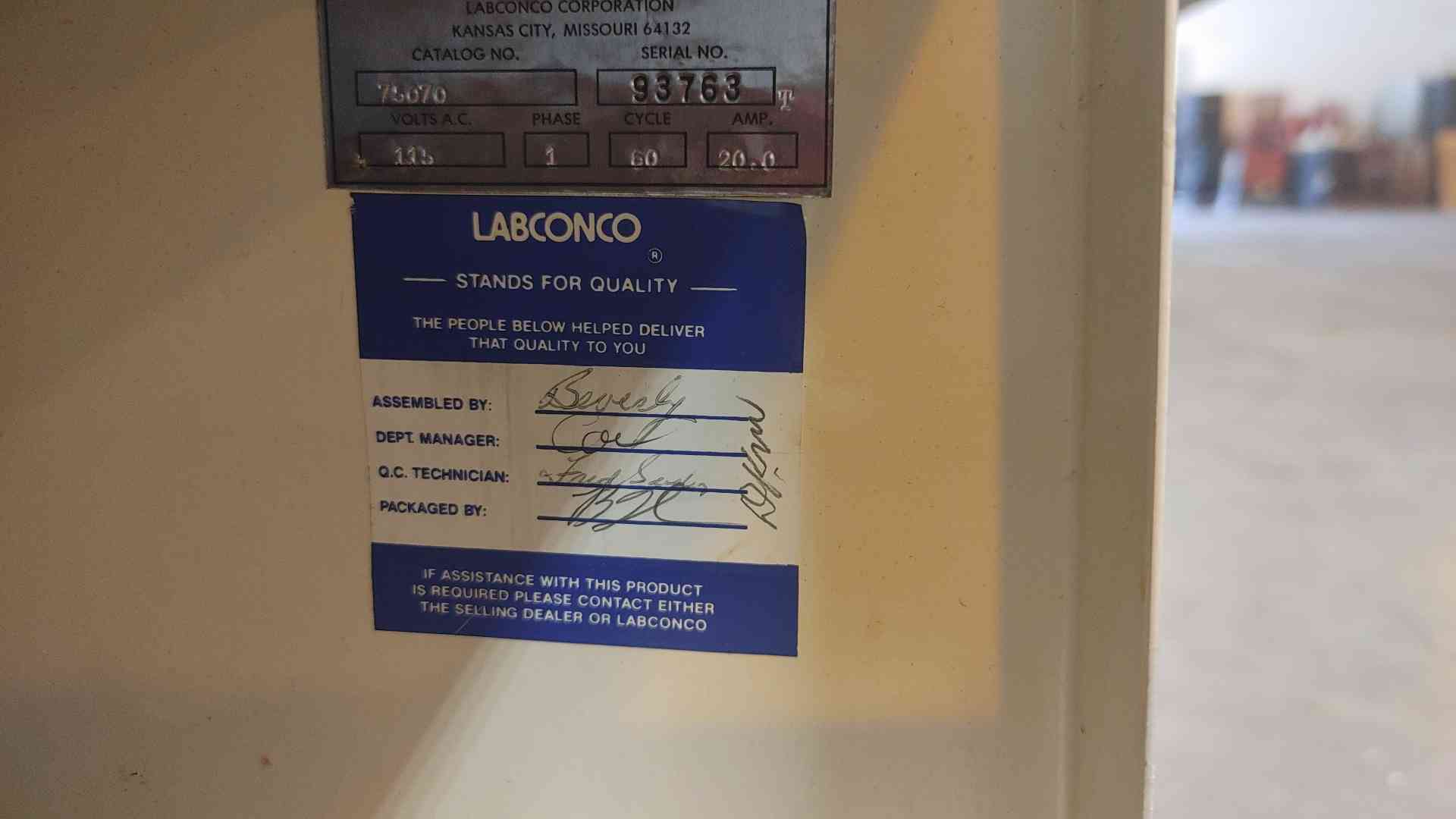 28" x 31" Labconco, Cascade Freeze Dryer 8, 31" L x 28" width x 37" H, 20 Amps, 115 V - Image 9