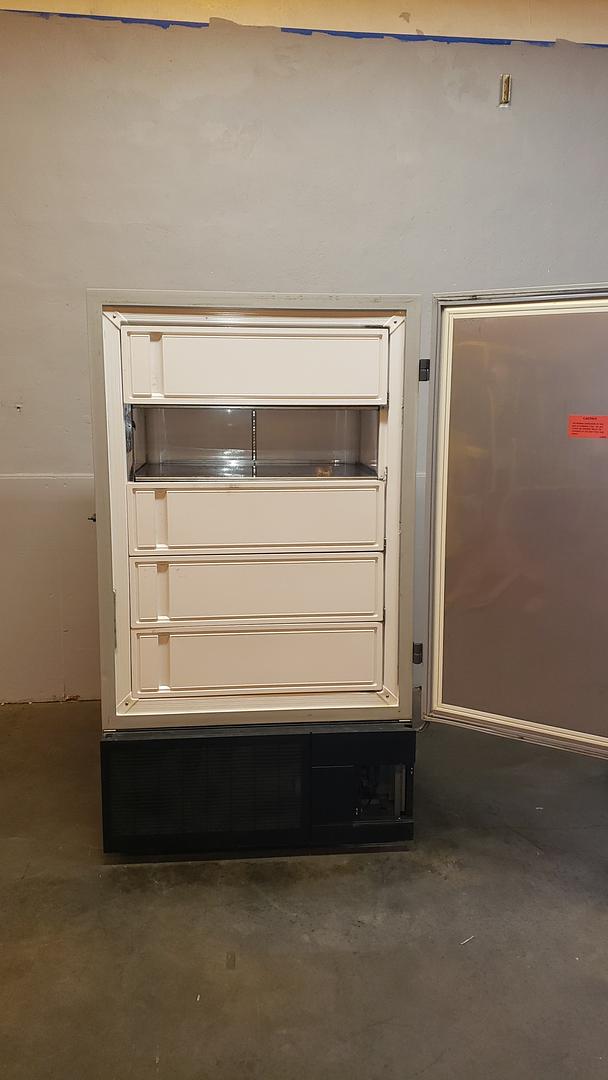 Harris Manufacturing #DLT-25V-85D14, Lab Freezer, -80 deg. C, 47" L x 35" width x 78" H - Image 8