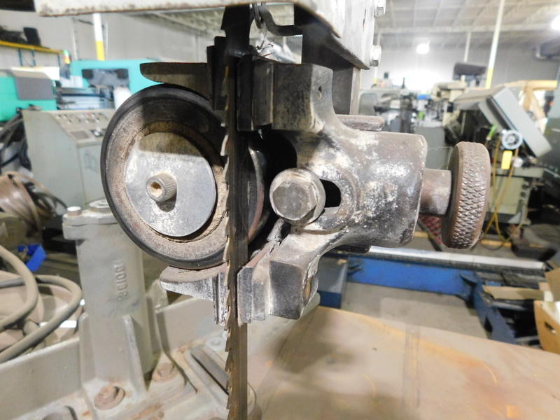 35" American Sawmill Machinery, vertical bandsaw, 36" x29" tilt table, foot brake, 20' 8" x3/4" x.035" blade - Image 3