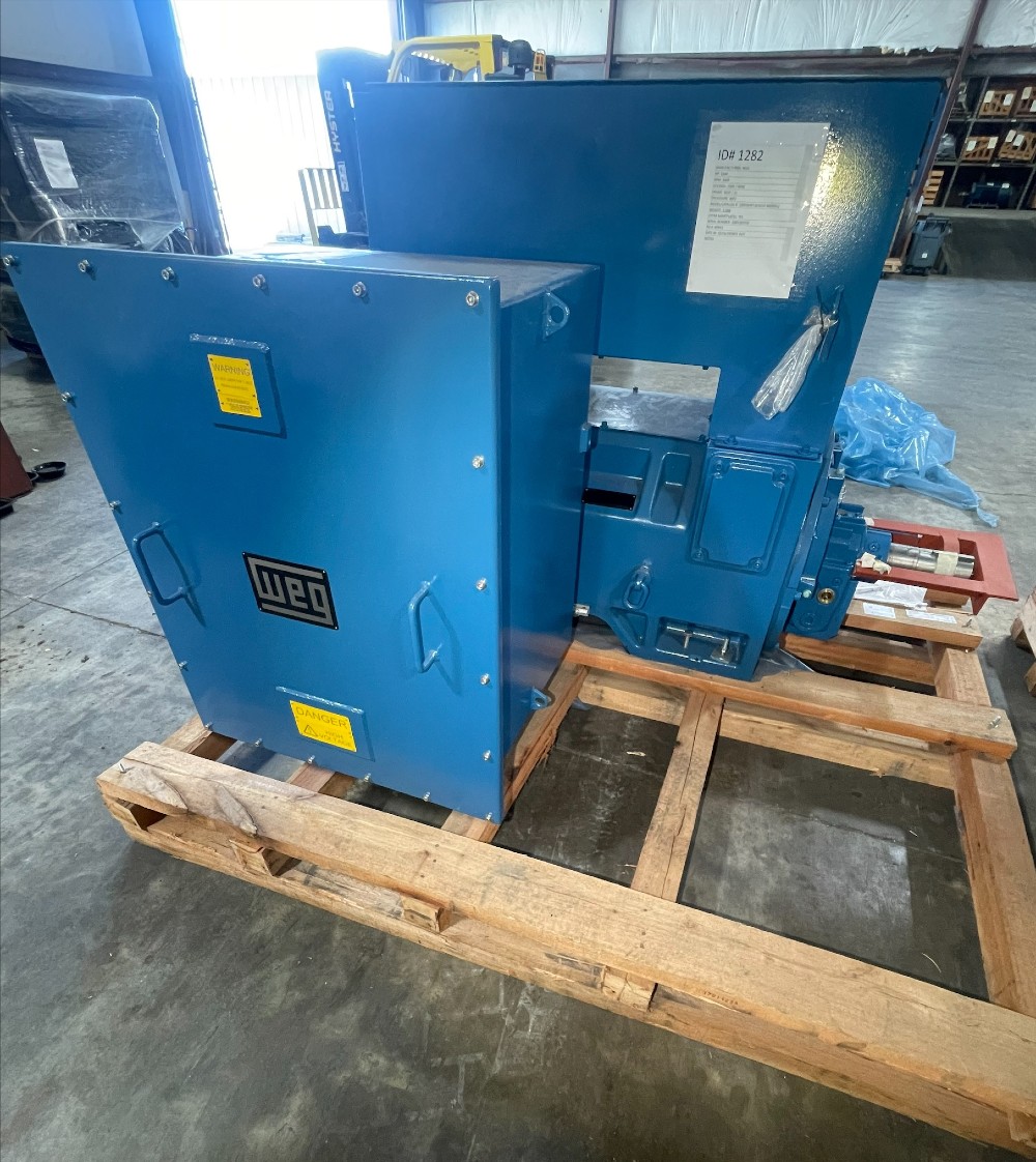 900 HP 3600 RPM Weg, Frame 5010/11, weather protected enclosure type 2 SB, 2300/4000 Volts, new - Image 1