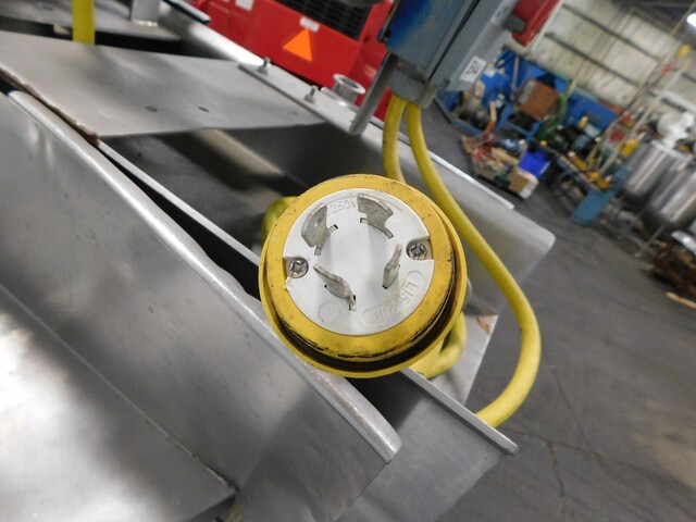 200 gallon Hamilton, Stainless jacketed mixing kettle, 2 HP, 1730 RPM, 48" dia. x 36" deep - Image 10