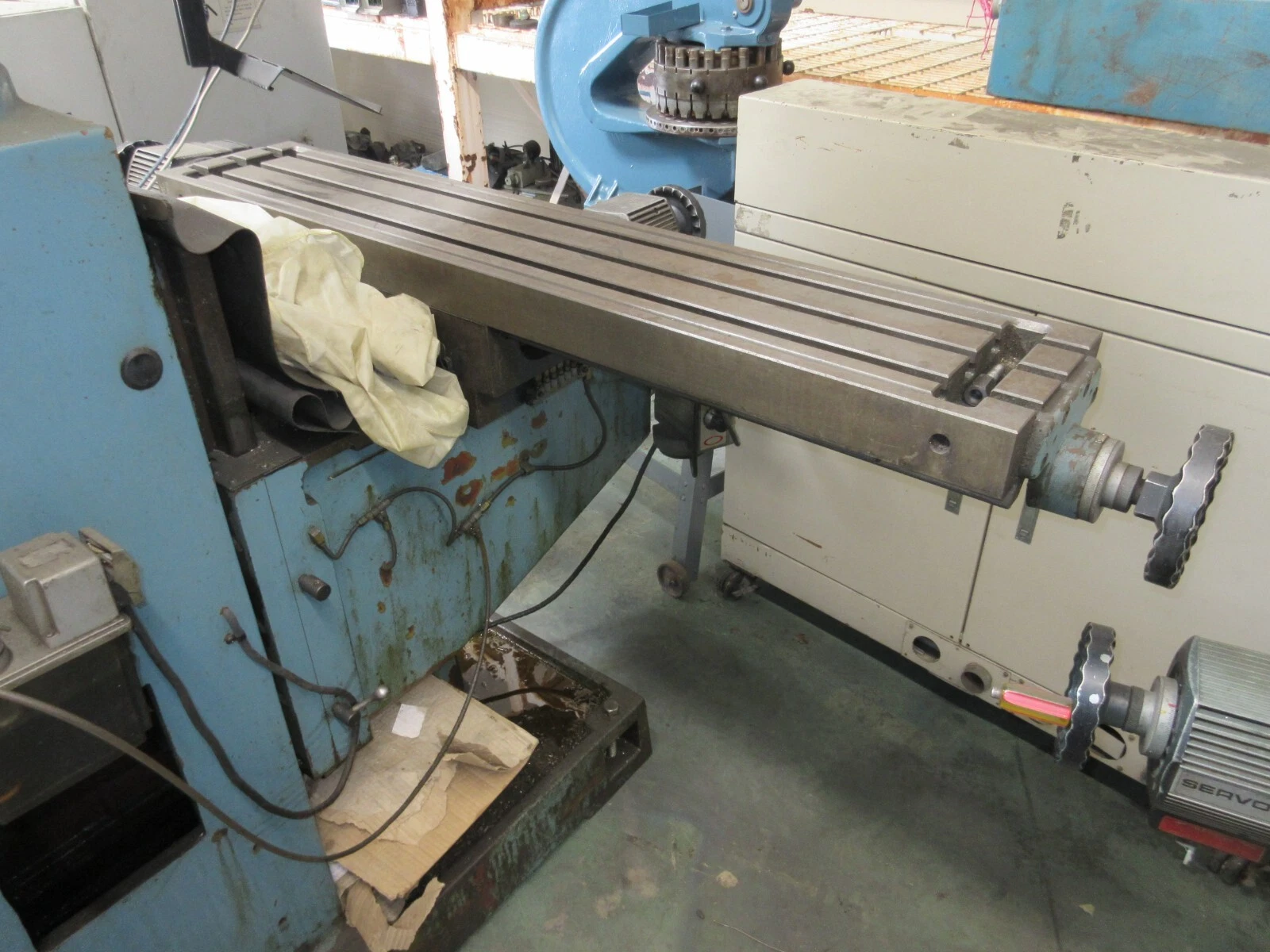 Servo #GS18NF, Vertical Mill, 3 HP, 208/240 V. - Image 3