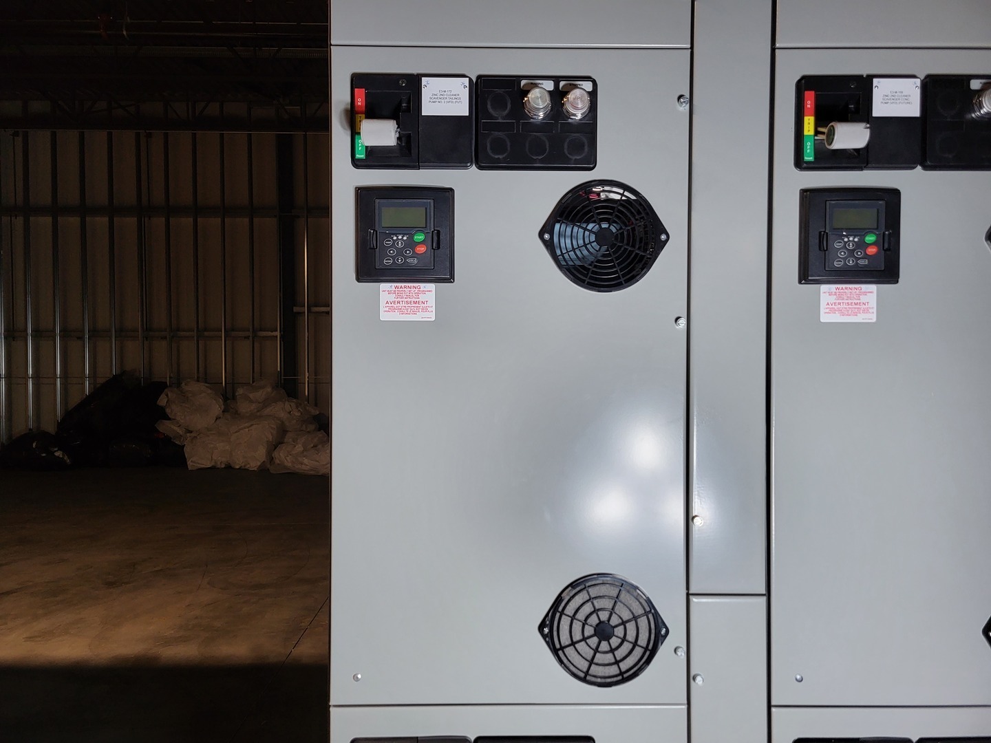 3 HP Eaton, SVX002A1-5A4N1, vari-frequency drive, 600 Volts, 3 phase, like new - Image 2