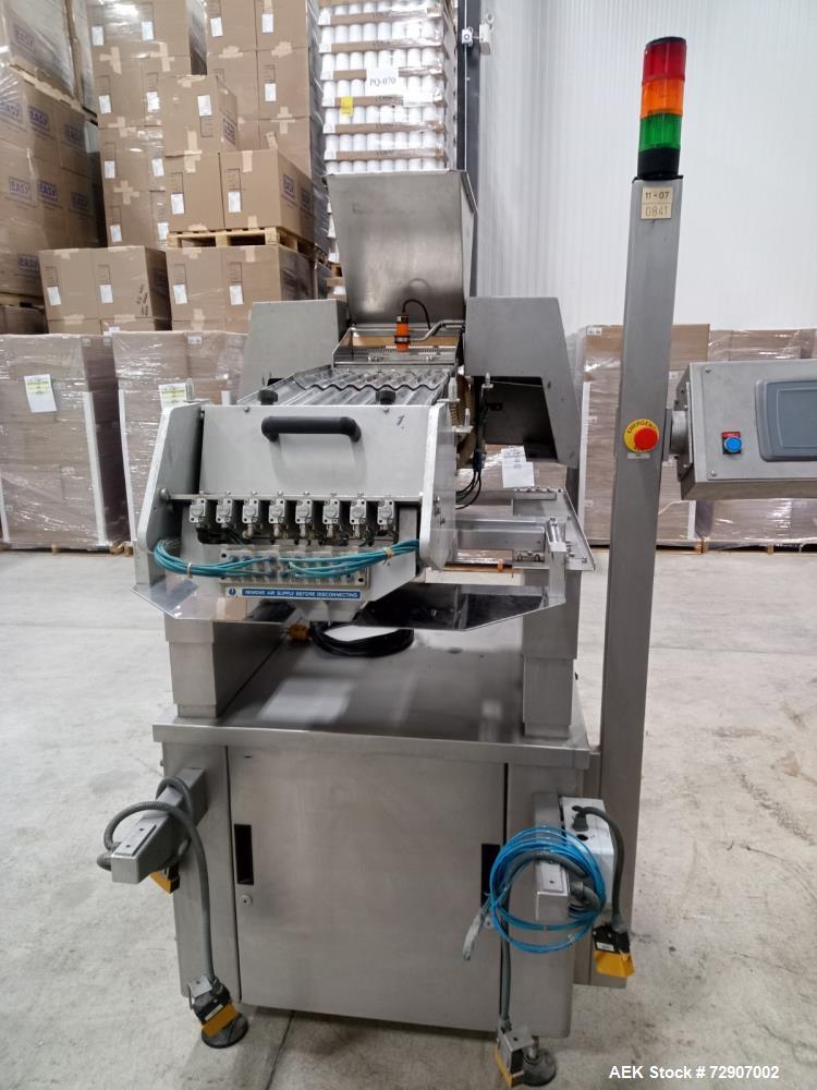 CE King #TC-8, technocount electronic channel caplet/capsule coun, 8-lane, 25 mm diameter Container - Image 2