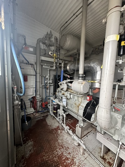 145 HP Frick #XJF151N, screw compressor, Caterpillar G3306NA NG engine, 1-stage, 2003 - Image 3