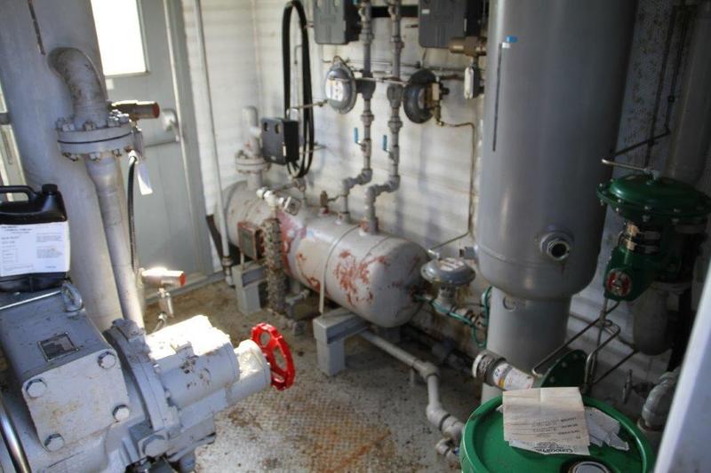 90 HP Frick #XJF151M, screw compressor, Caterpillar G3304NA NG engine - Image 4