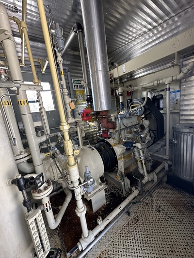95 HP Sullair #22178, screw compressor, Caterpillar G3304NA NG engine, 1-stage, 2009 - Image 10