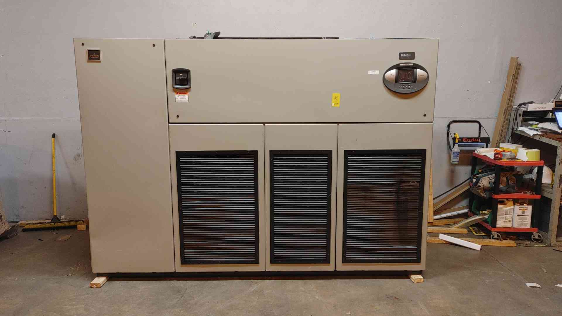 Liebert #VS053KDA0EI063S, CRAC Unit, Damaged, R-407C, 110