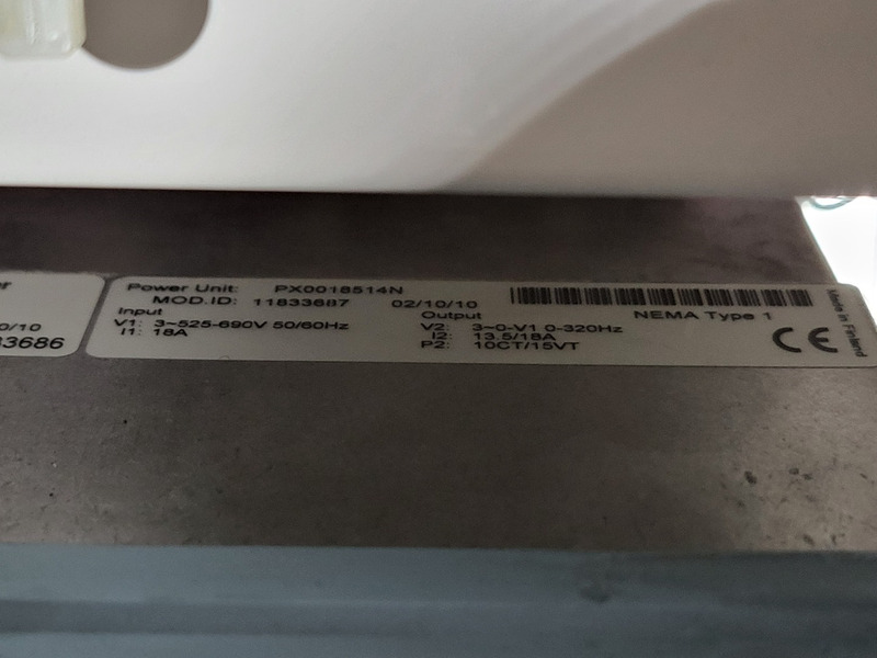15 HP Eaton, SVX010A1-5A4N1, variable frequency drive, 600 Volts, 18 amps, like new - Image 9