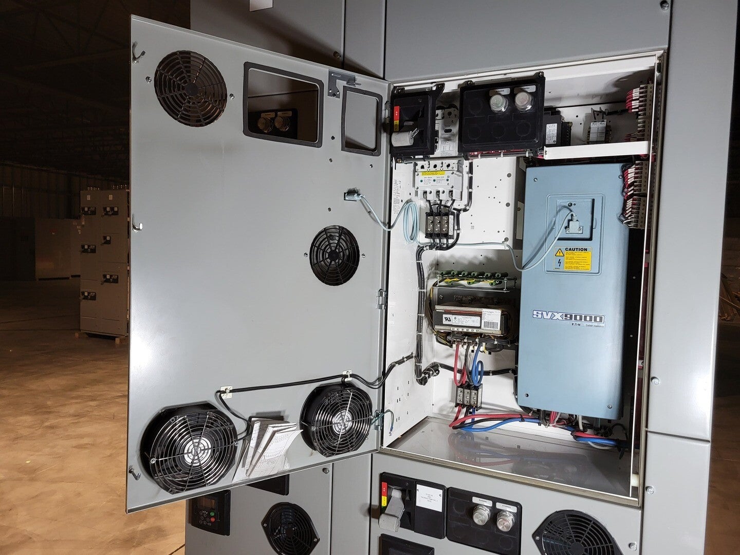 40 HP Eaton, SVX9000, variable frequency drive, 600 Volts, 41 amps, like new - Image 1