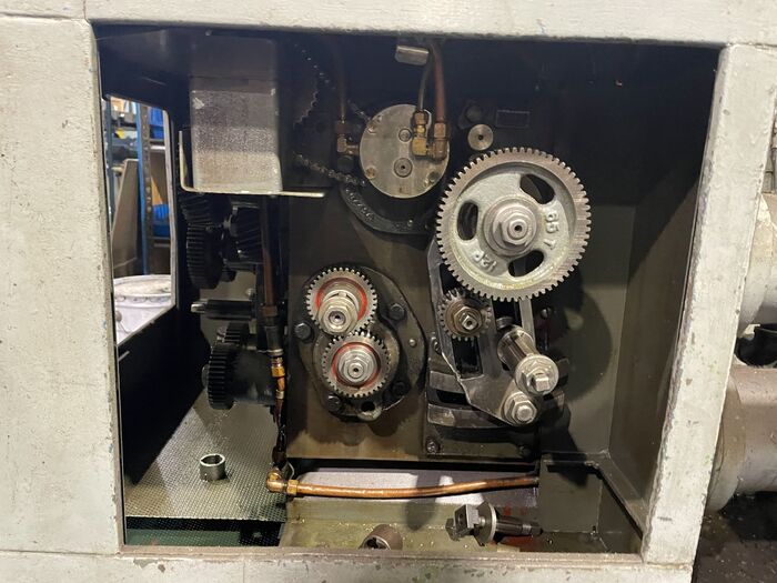 Gould & Eberhardt #48H, high column, 32" dia., 2 DP, differential, infeed, excellent condition, inspect under - Image 5