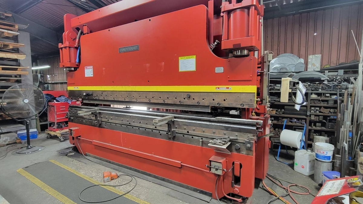 230 Ton, Cincinnati #230CB12, hydraulic press brake, 14' overall, 150" between housing, Autogauge CNC99 - Image 2