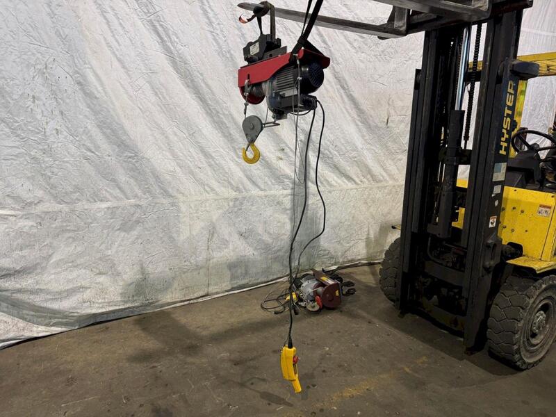 1 Ton, Northern Industrial Tool, minisize electric rope hoist - Image 1