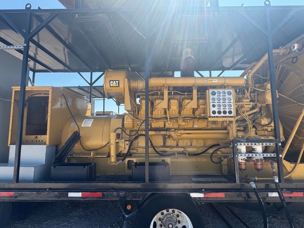 1750 KW Caterpillar #3516, skid mounted, 277/480 Volts, 4335 hours, 1996, $145k - Image 2