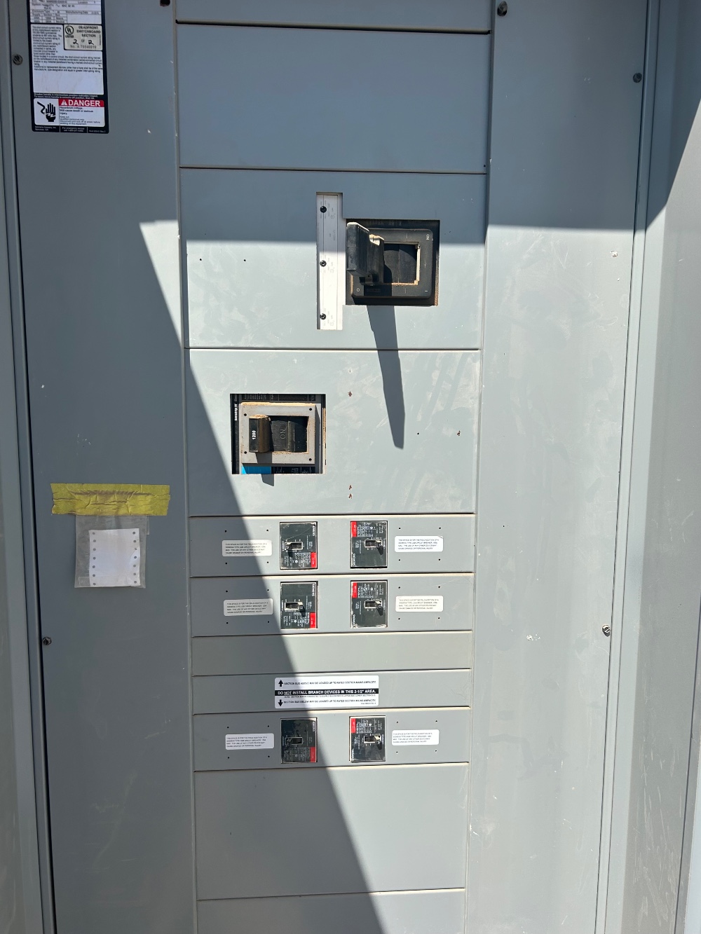 1750 KW Caterpillar #3516, skid mounted, 277/480 Volts, 4335 hours, 1996, $145k - Image 9