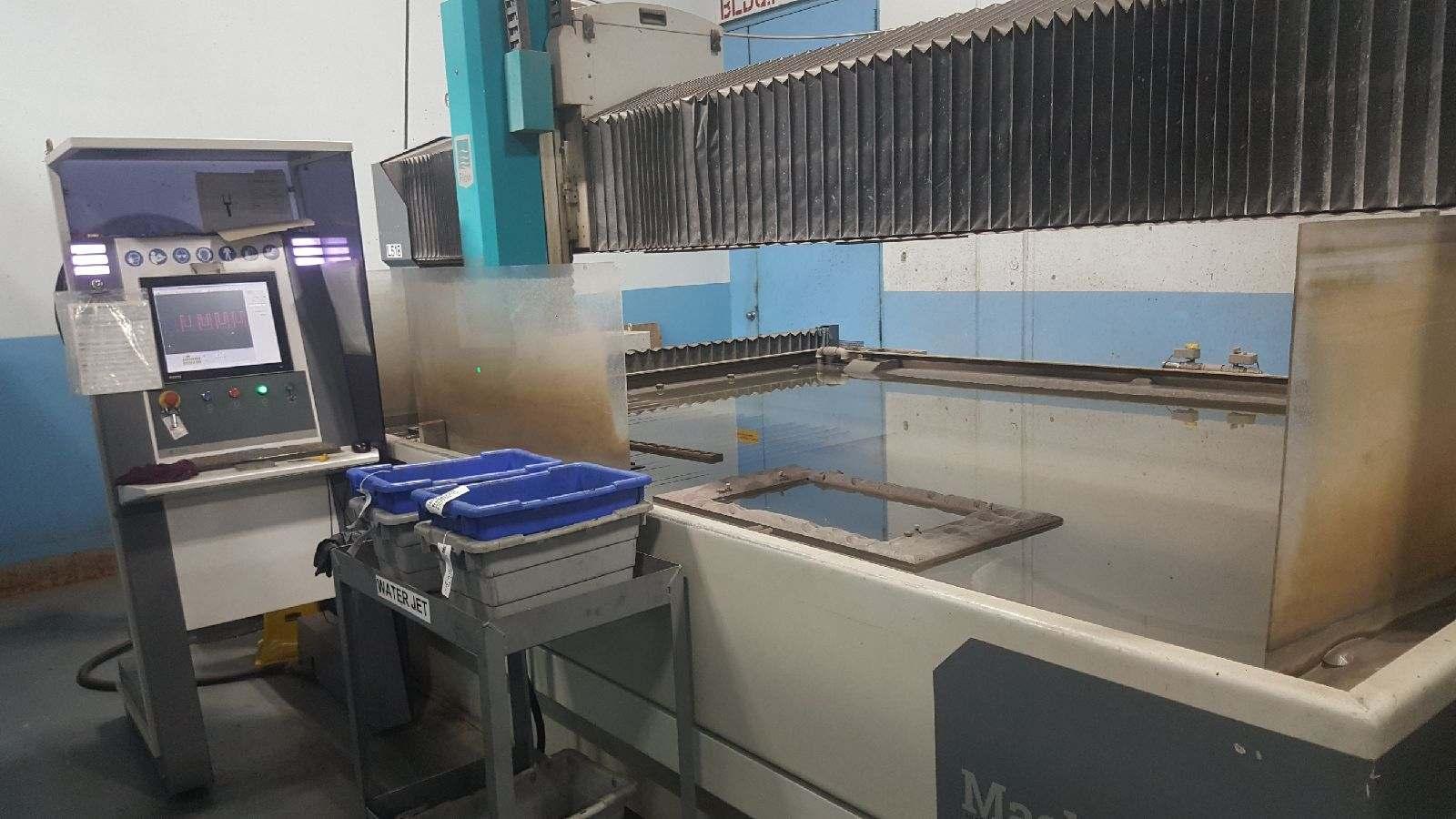 Flow #Mach-500-3020, waterjet cutting system, 118.1" X, 78.7" Y, 12.2" Z, 100 HP, 94000 psi, 2017 - Image 2