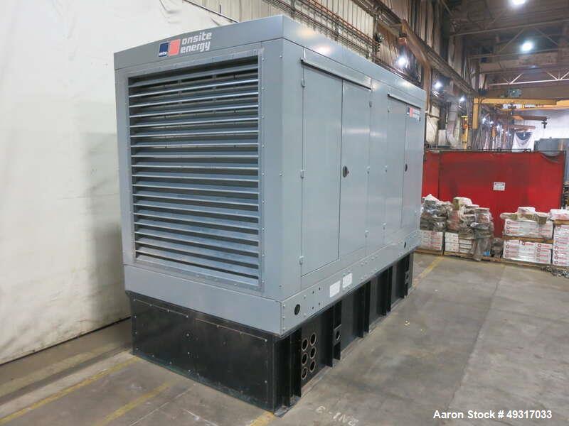 600 KW MTU #DS600D, Standby diesel generator set, 120/208 Volts, enclosure, 293 hours, 2010 - Image 2