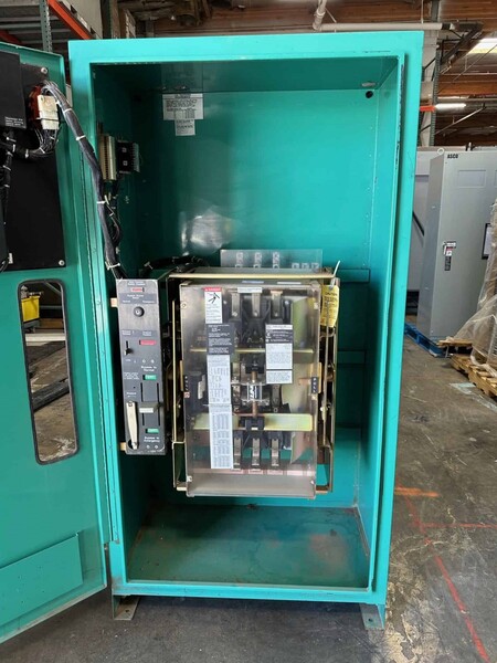 150 Amp. Cummins BTA-4487778, automatic transfer switch with ISO bypass, 3 pole, 480 Volts, 2000 - Image 2