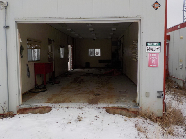 40' x 8.5' x 8' Equipment Building, heated, skidded, 1994 - Image 2