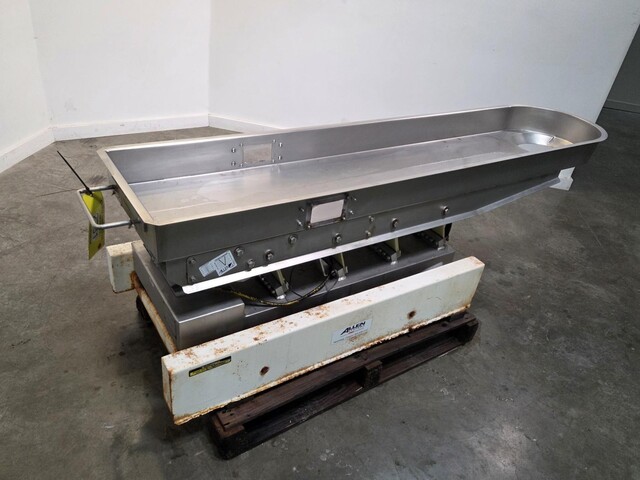 18" wide x 7' long, Allen-Bradley, Vibrating Conveyor, Stainless Steel, 5" deep pan, 10" OD outlet - Image 3