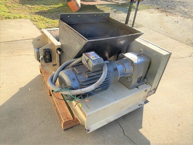 20" x 23" Machine & Process Design, crusher, 22" L x 8" W crusher wheel, 20 HP, 230/460 V. - Image 4