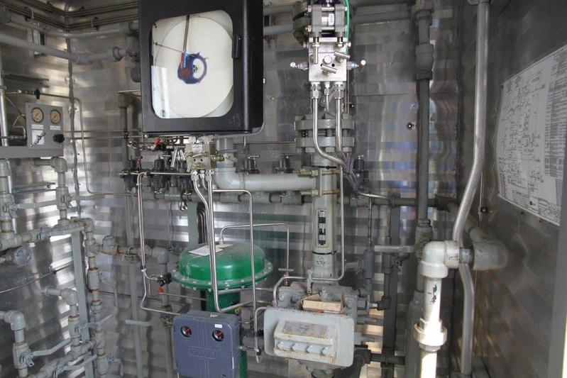 16" Sweet Vertical Separator 3 Phase, 1435 psi - Image 4