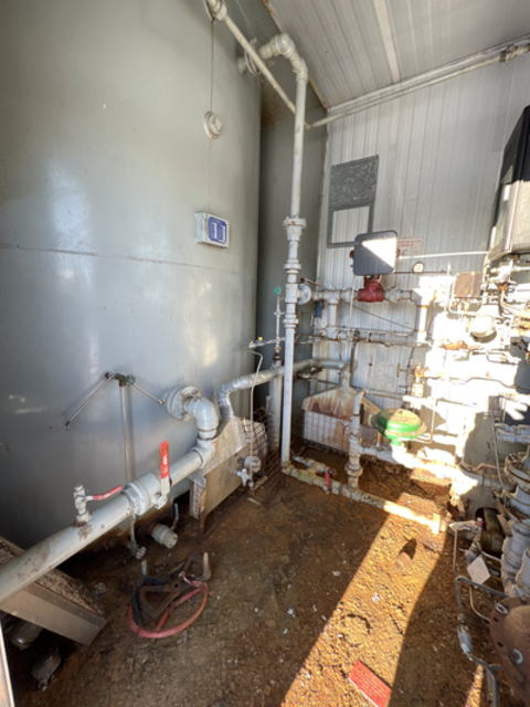 16" Sweet Vertical Inlet Separator 3 Phase, 720 psi - Image 8
