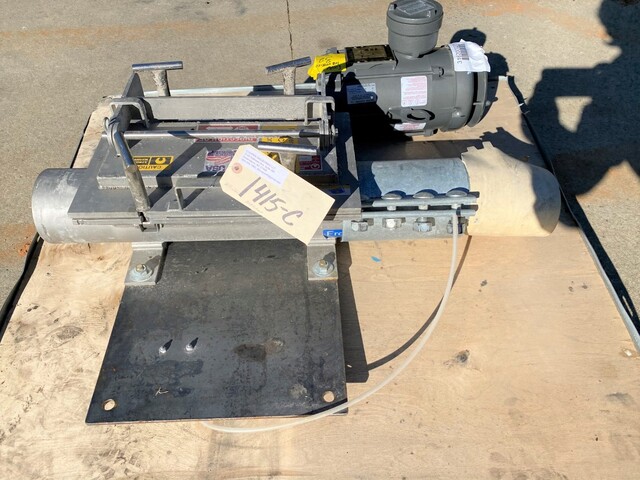 5" Industrial Industrial Magnetics Inc. EPT5000RA064, pneumatic conveying tube magnet, Stainless construction - Image 3
