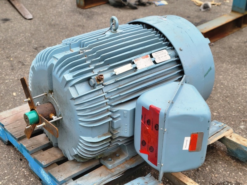 125 HP 3565 RPM Reliance, Frame 444TS, TEFC, continuous duty, type P, 460 Volts - Image 3