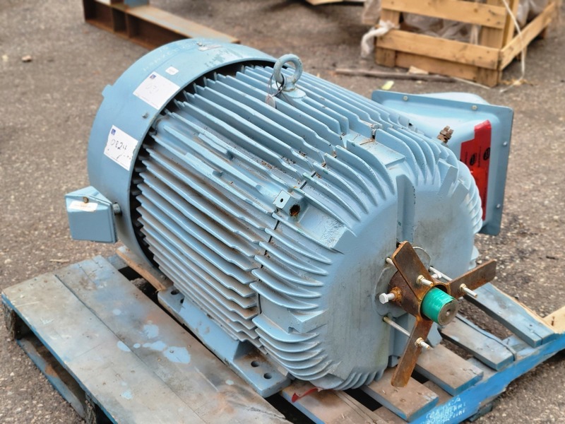 125 HP 3565 RPM Reliance, Frame 444TS, TEFC, continuous duty, type P, 460 Volts - Image 4