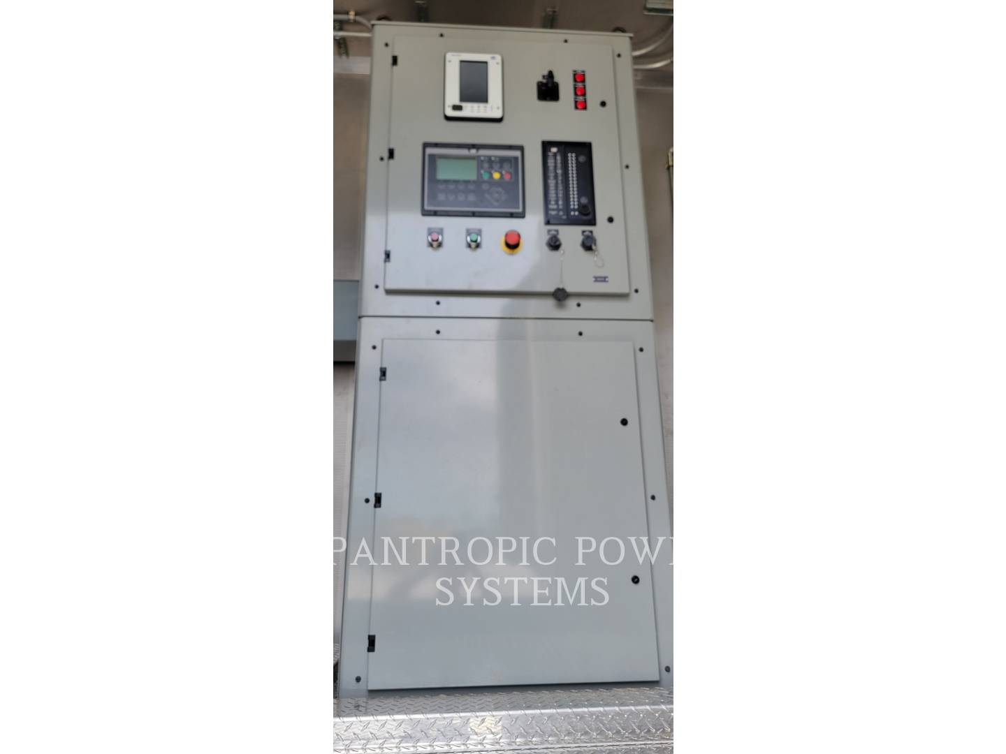 1500 KW Caterpillar XQ1500, Mobile Generator Set, Diesel, 1800 RPM, 480V, 300 hours, 2006 - Image 3