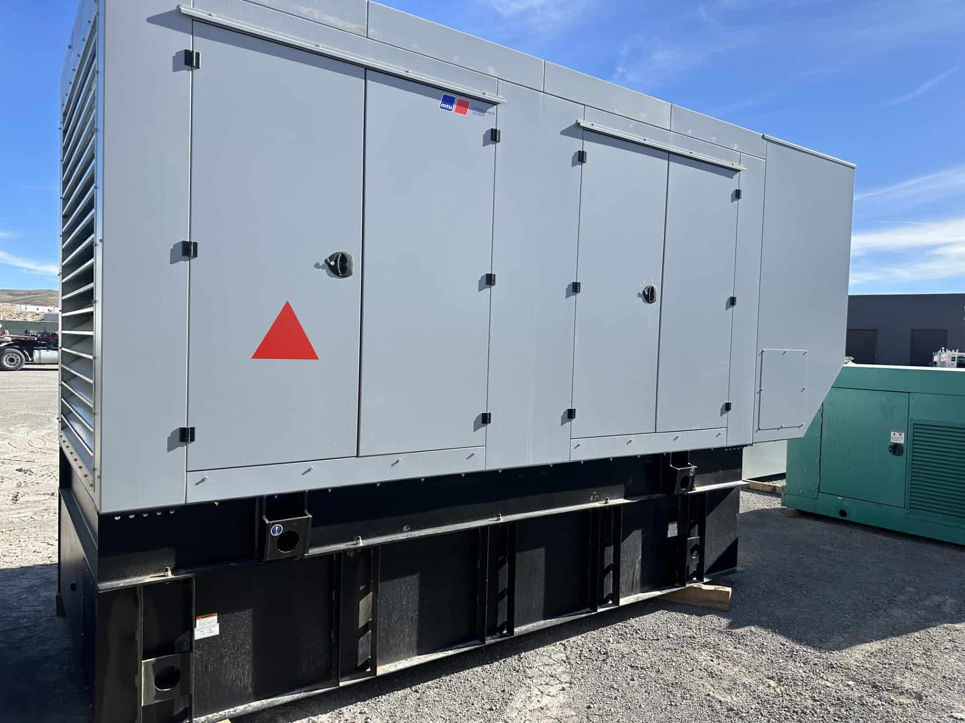 500 KW mtu #DS500, diesel generator set, MGC 2000 control panel, 480 Volts, 101 hours, 2020 - Image 7