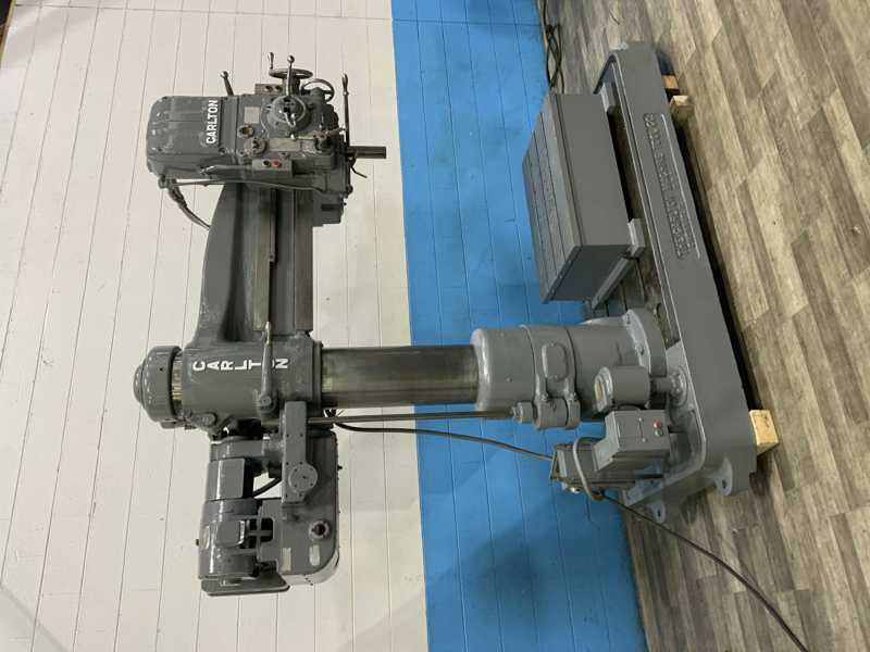 4' -11" Carlton #1A, radial arm drill, 54" x36" T-slotted base, power elevation & clamping, 5 HP - Image 6