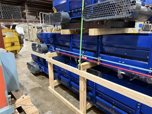 24" wide x 14' long, Flatbelt Conveyor, 11" pulley diameter - Image 2