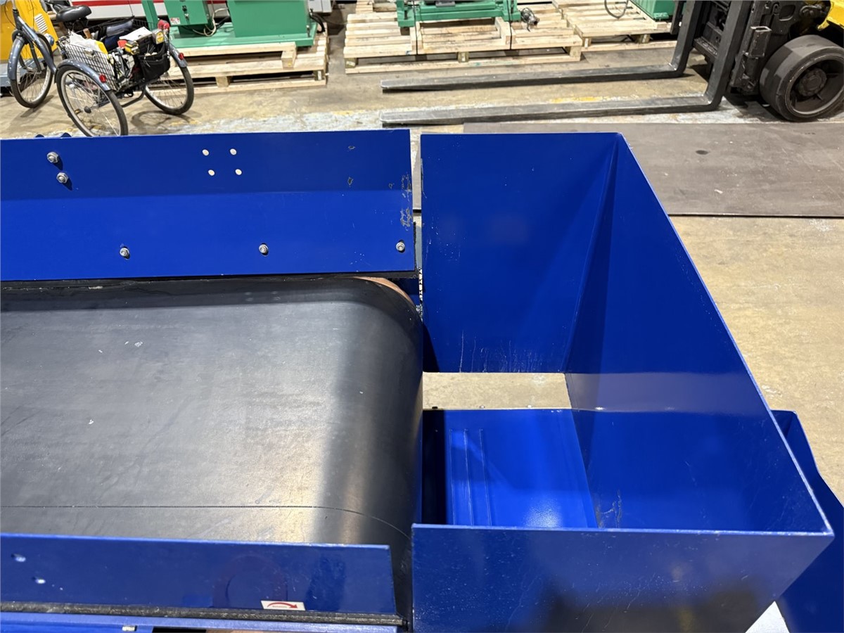 24" wide x 14' long, Flatbelt Conveyor, 11" pulley diameter - Image 7