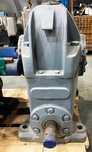 Highfield Type H.U. #10804/0 size 10 right angle gear reducer, 10.00 :1 ratio (2 available) - Image 3