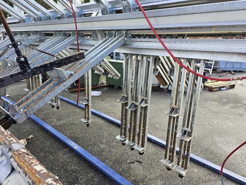 Quick #CCFP-165-06, pneumatic type clamp carrier, 6 sections, 36 total clamps, 2020 - Image 6