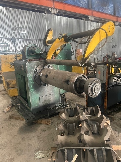 40000 lb. Cincinnati Forte, mandrel uncoiler, 72" outside dimensions, 20" ID, 4 leaf mandrel design, sliding - Image 6