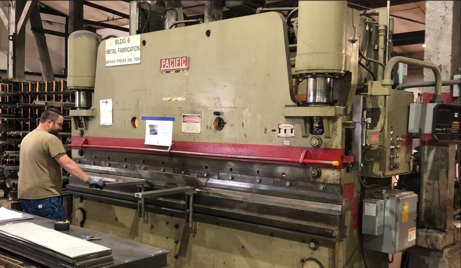 225 Ton, Pacific #K225-12, hydraulic press brake, 12' overall, 126" between housing, 8" stroke, 18" open - Image 1