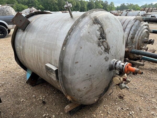 1000 gallon Alloy Fabricators, 304 Stainless Steel reactor w/coils, 5' dia. x 6' straight side, dished top & - Image 1