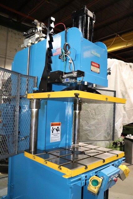 35 Ton, Denison, Hydraulic Multipress, 24" L x 34" T-slotted die shoes, 15 HP, 208-230/460 V - Image 10